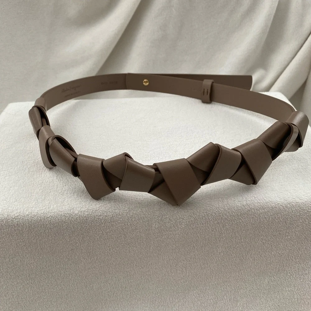 *SOLD* Brand new Salvatore Ferragamo women’s knotted belts sizes XS S - Picture 4 of 5